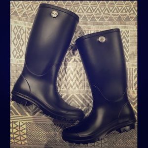 UGG Shelby Matte Rainboot